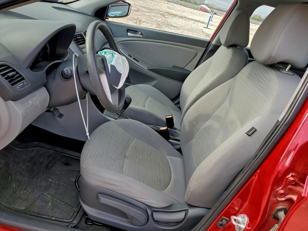 2015 HYUNDAI ACCENT