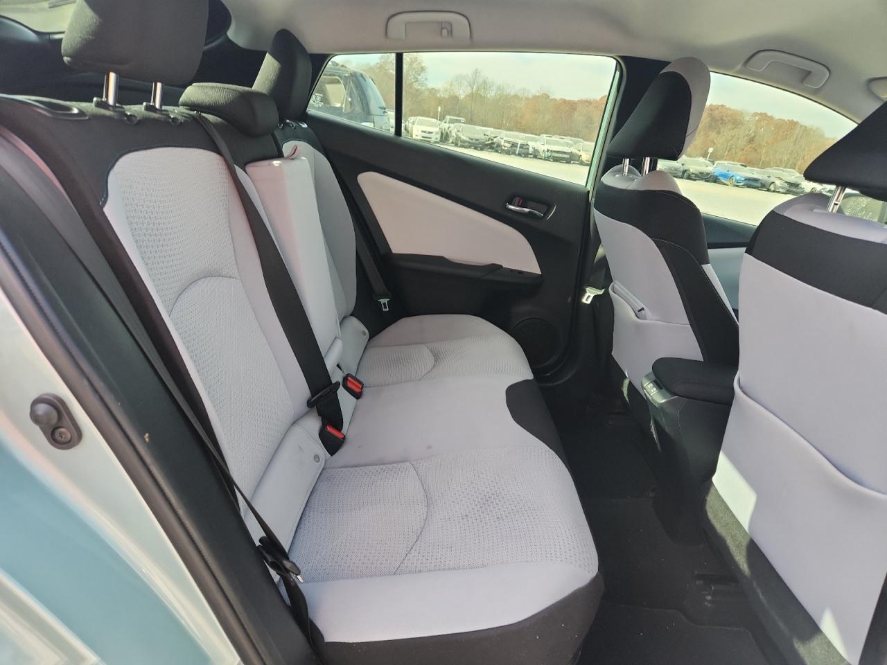 2019 TOYOTA PRIUS