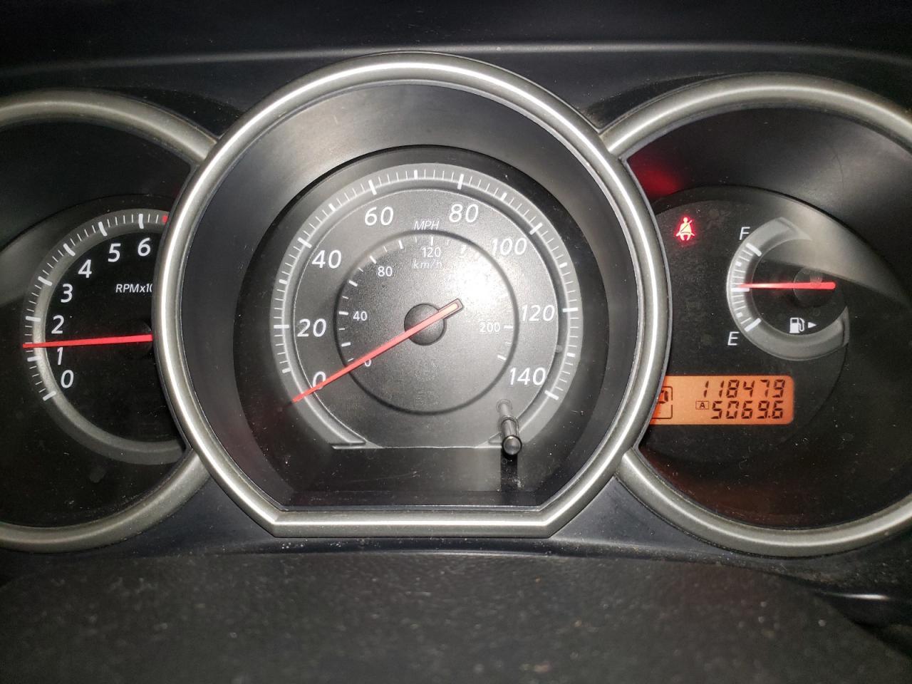 2010 NISSAN VERSA