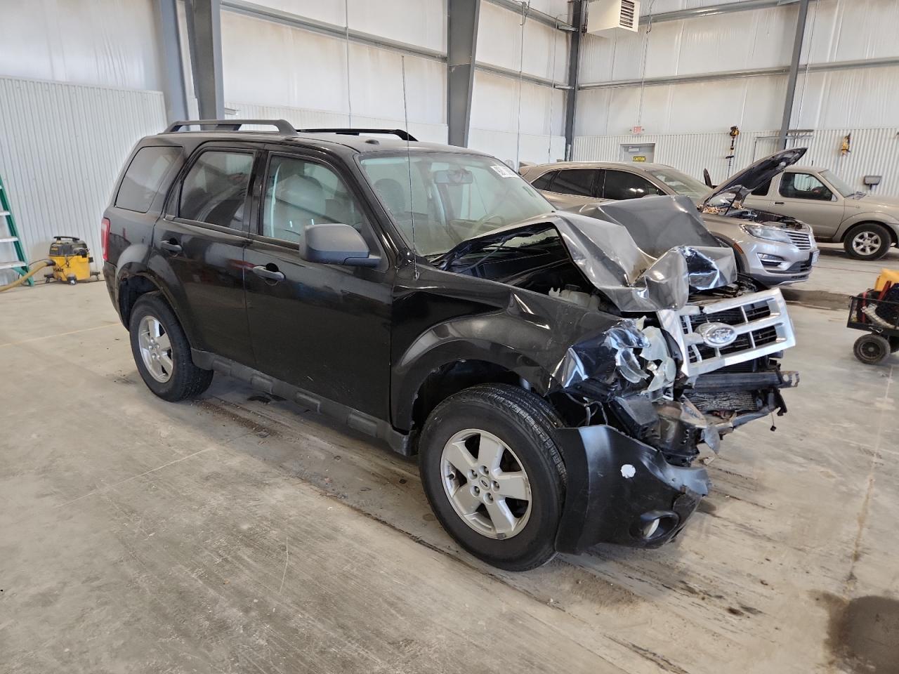 2010 FORD ESCAPE