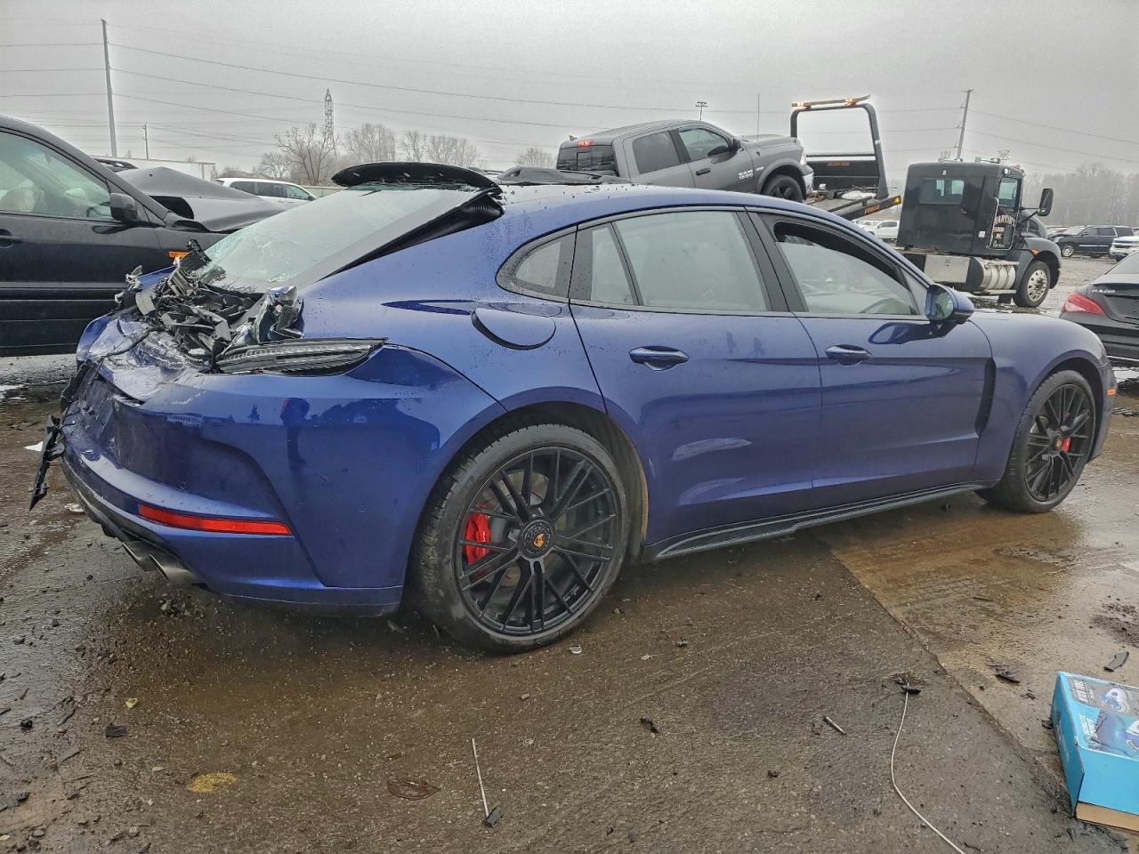 2025 PORSCHE Panamera