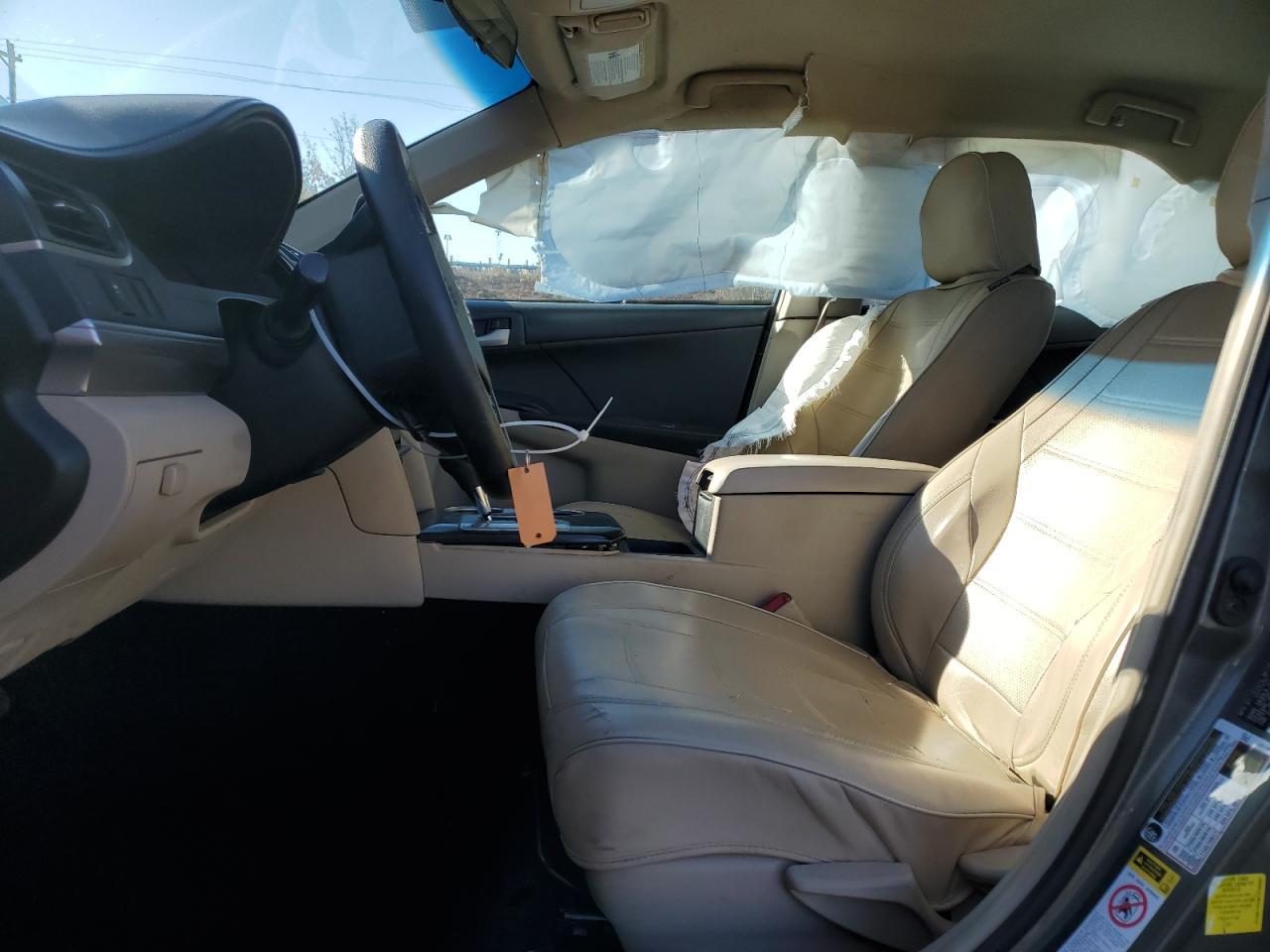 2014 TOYOTA CAMRY