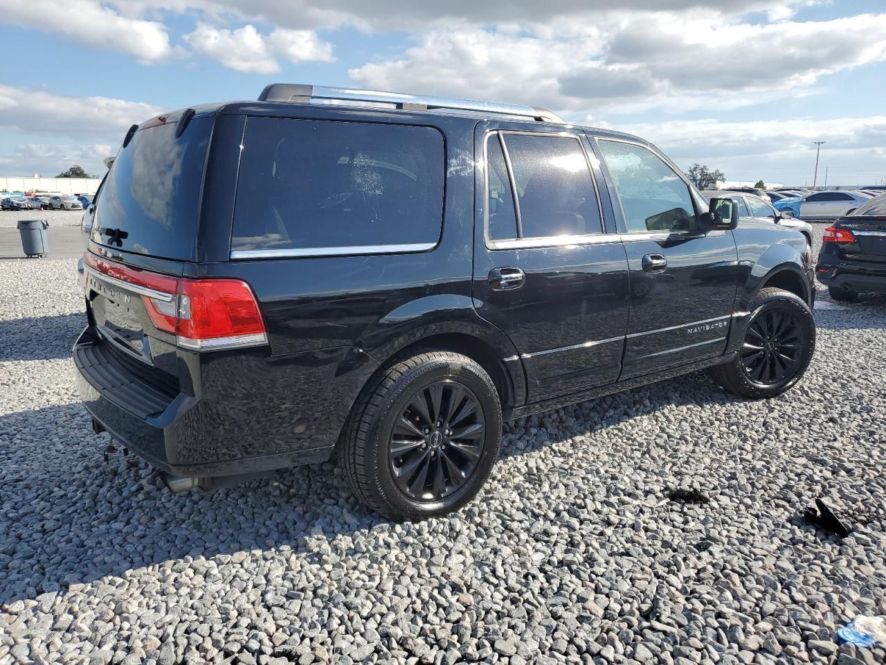 2017 LINCOLN Navigator