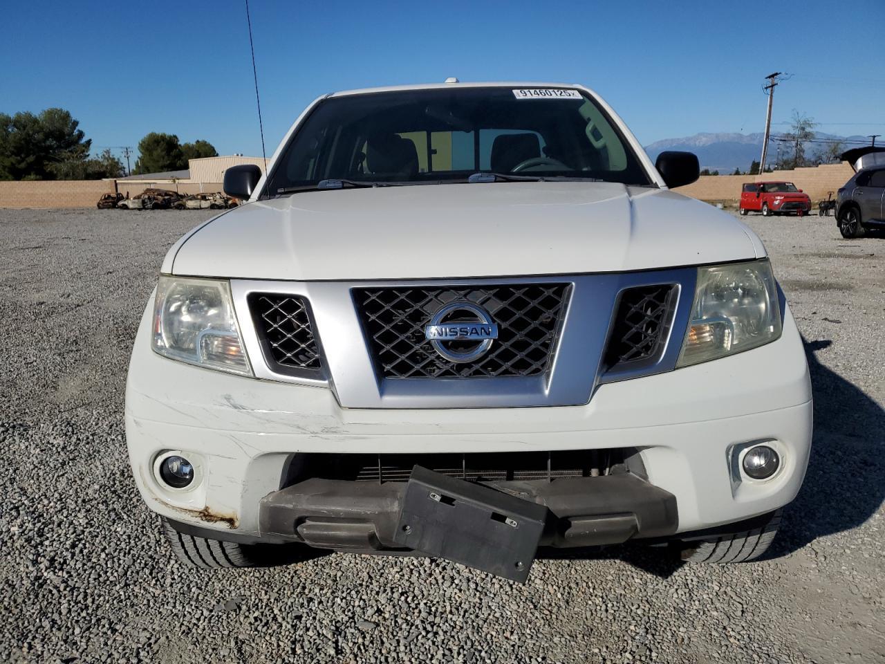 2017 NISSAN Frontier