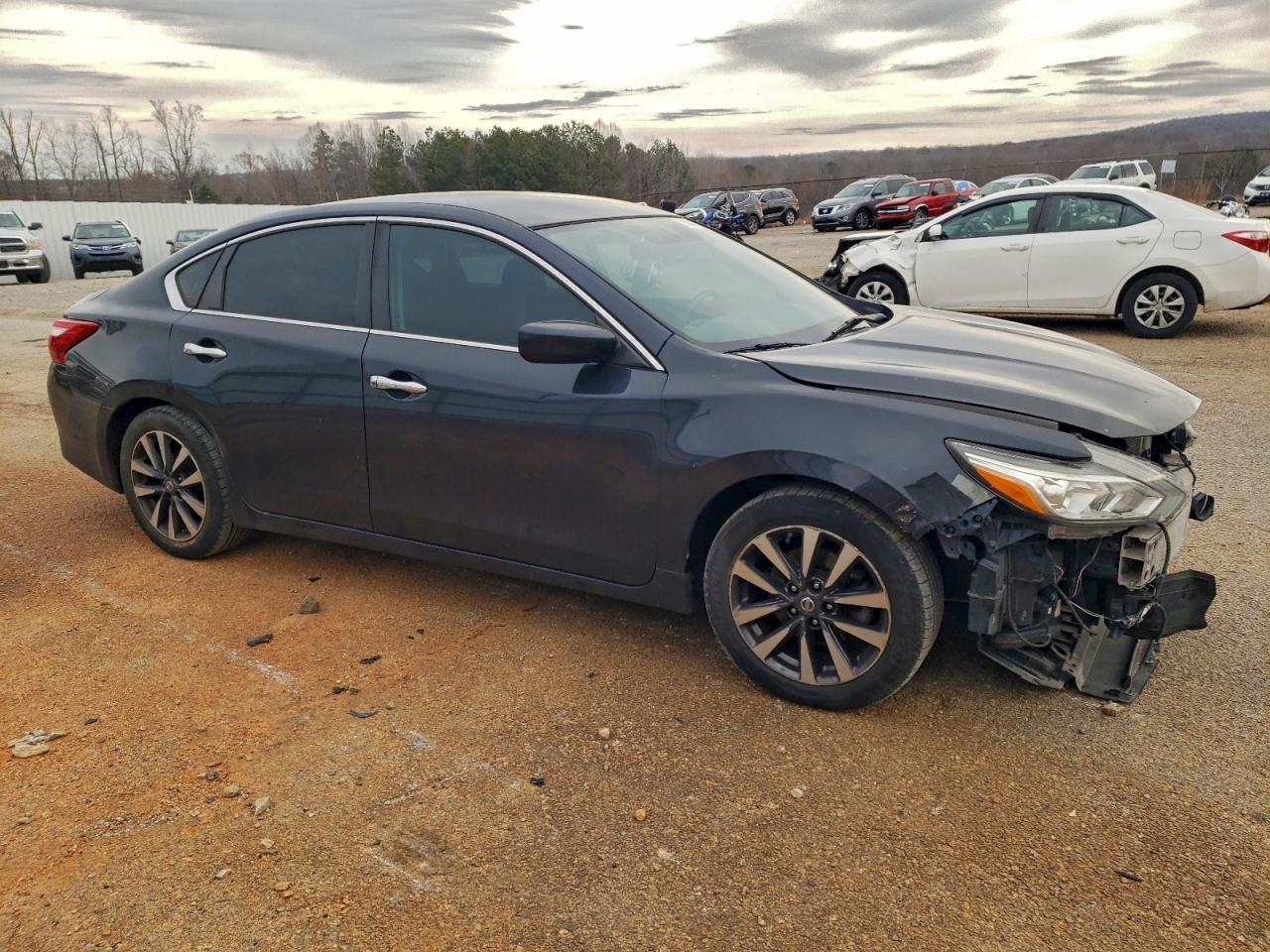 2017 NISSAN ALTIMA