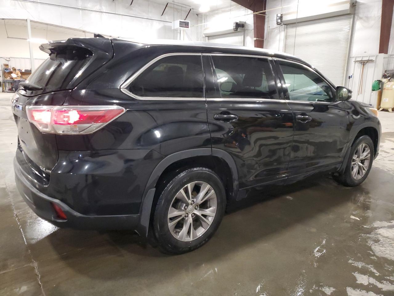 2015 TOYOTA HIGHLANDER