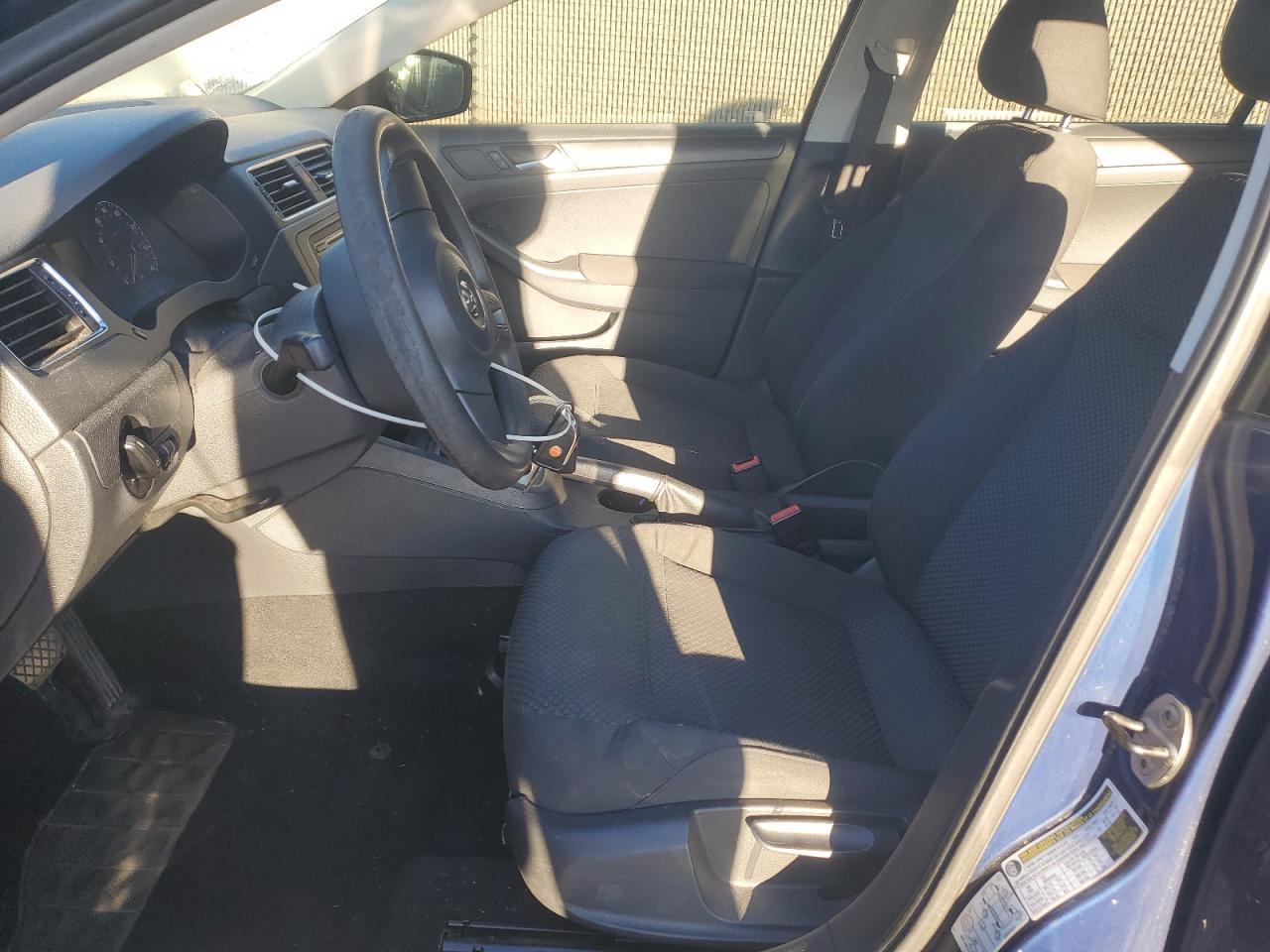 2012 VOLKSWAGEN JETTA