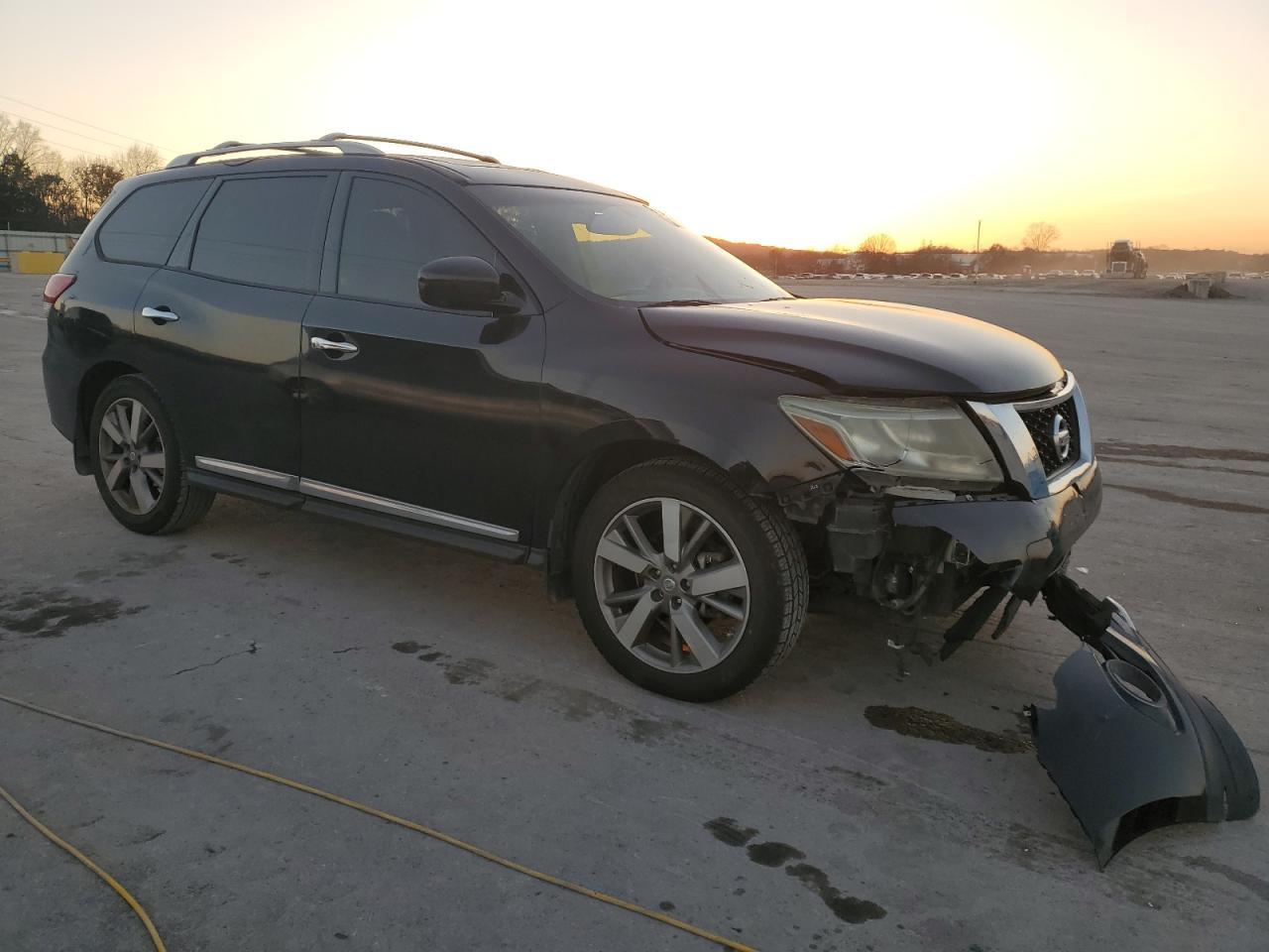 2014 NISSAN PATHFINDER