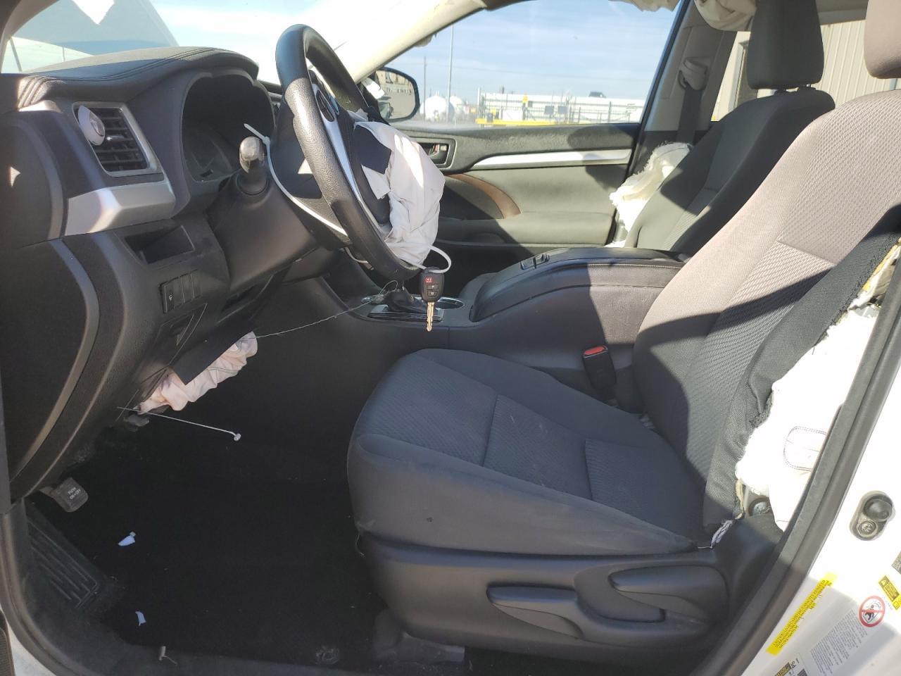 2016 TOYOTA HIGHLANDER