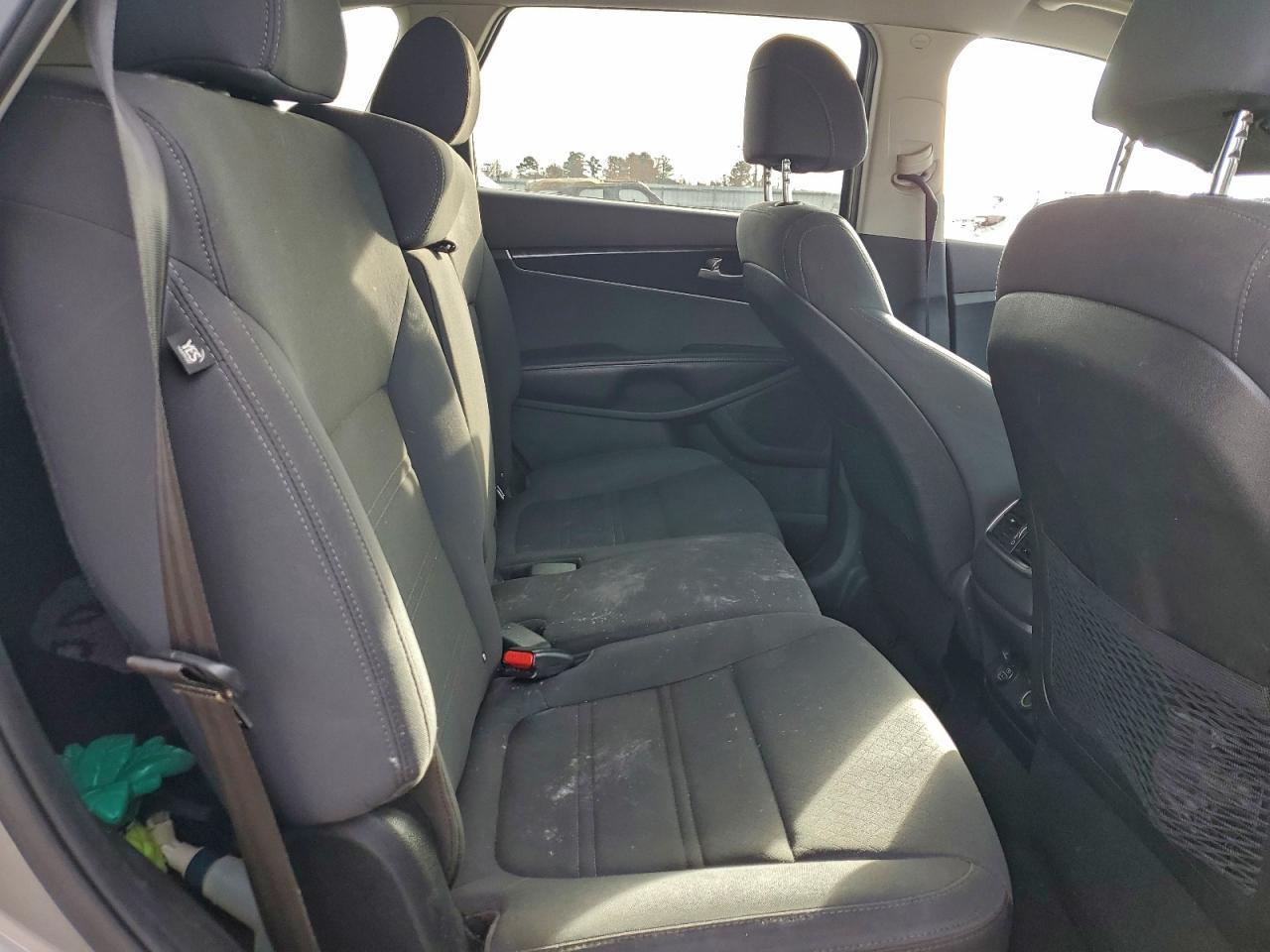 2017 KIA SORENTO