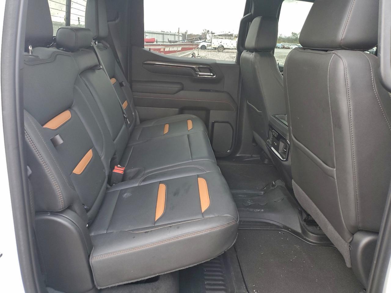 2023 GMC Sierra