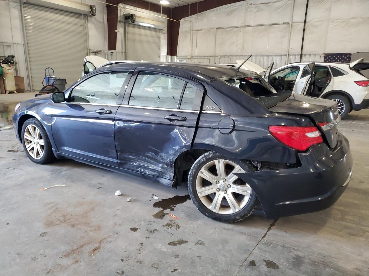 2012 CHRYSLER 200