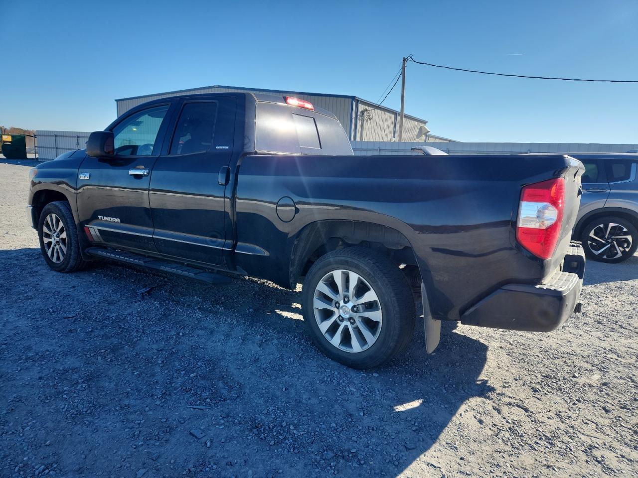 2016 TOYOTA TUNDRA