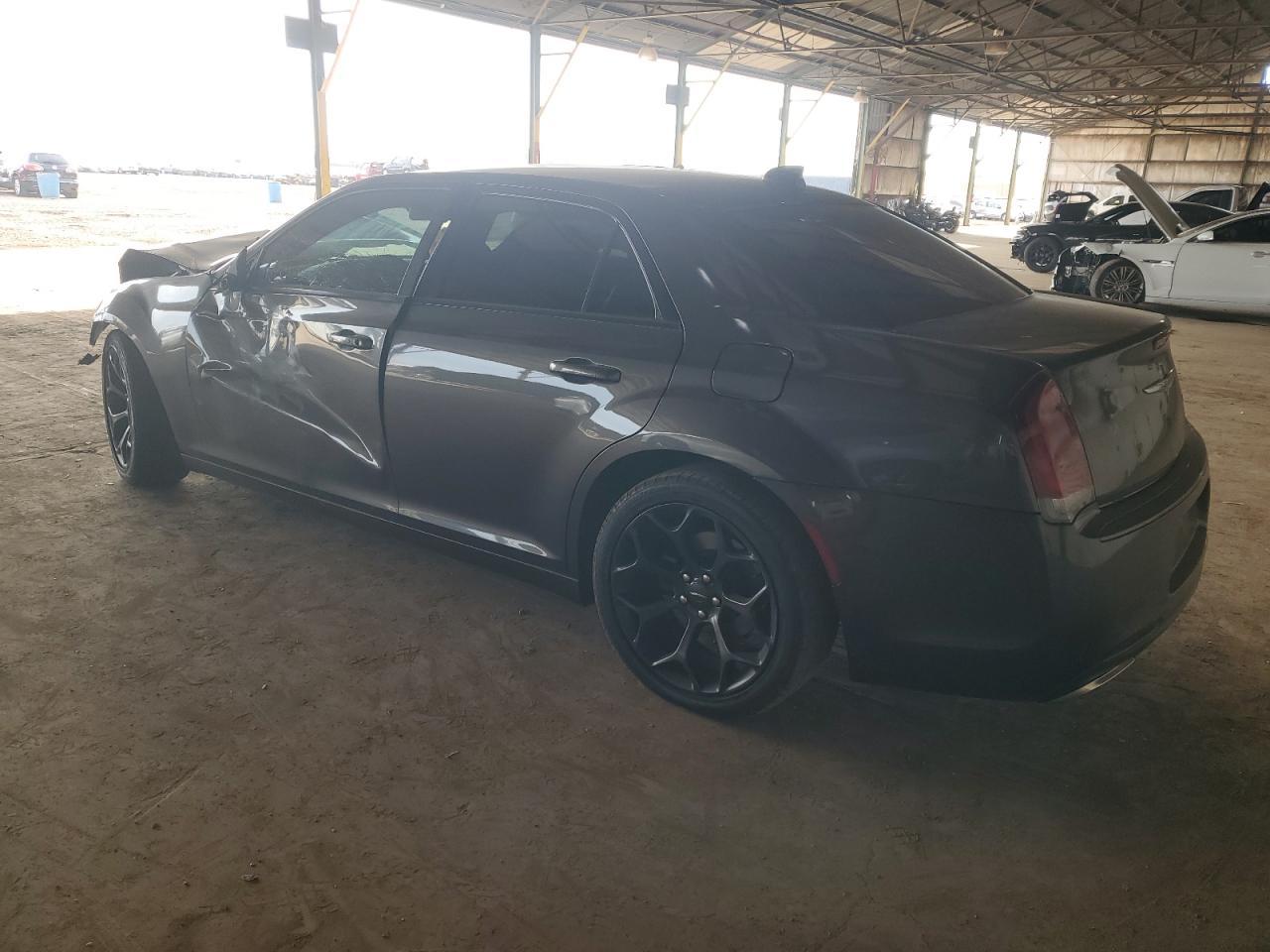 2019 CHRYSLER 300