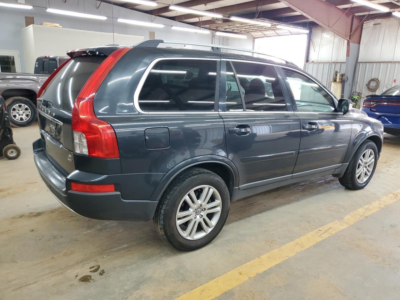 2010 VOLVO XC90