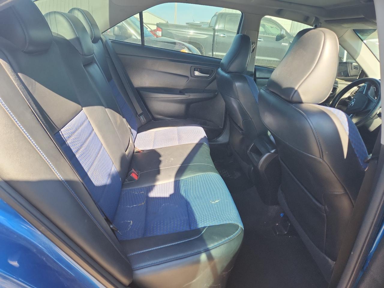 2016 TOYOTA CAMRY