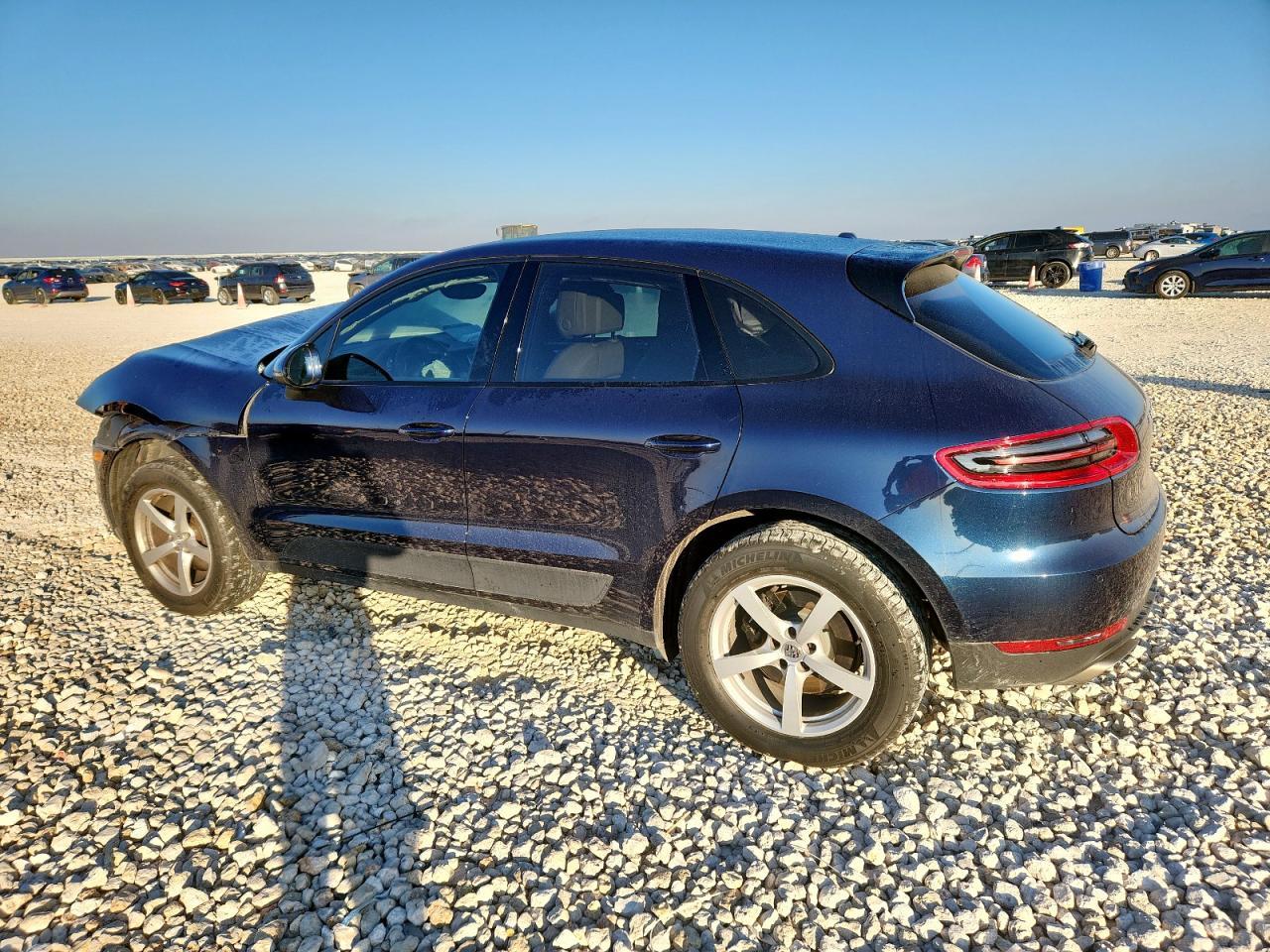 2017 PORSCHE Macan