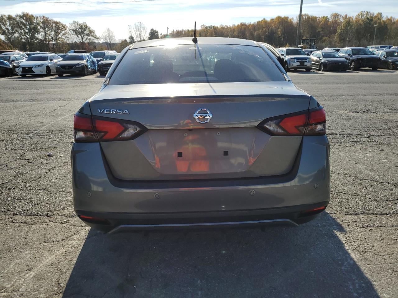 2020 NISSAN VERSA