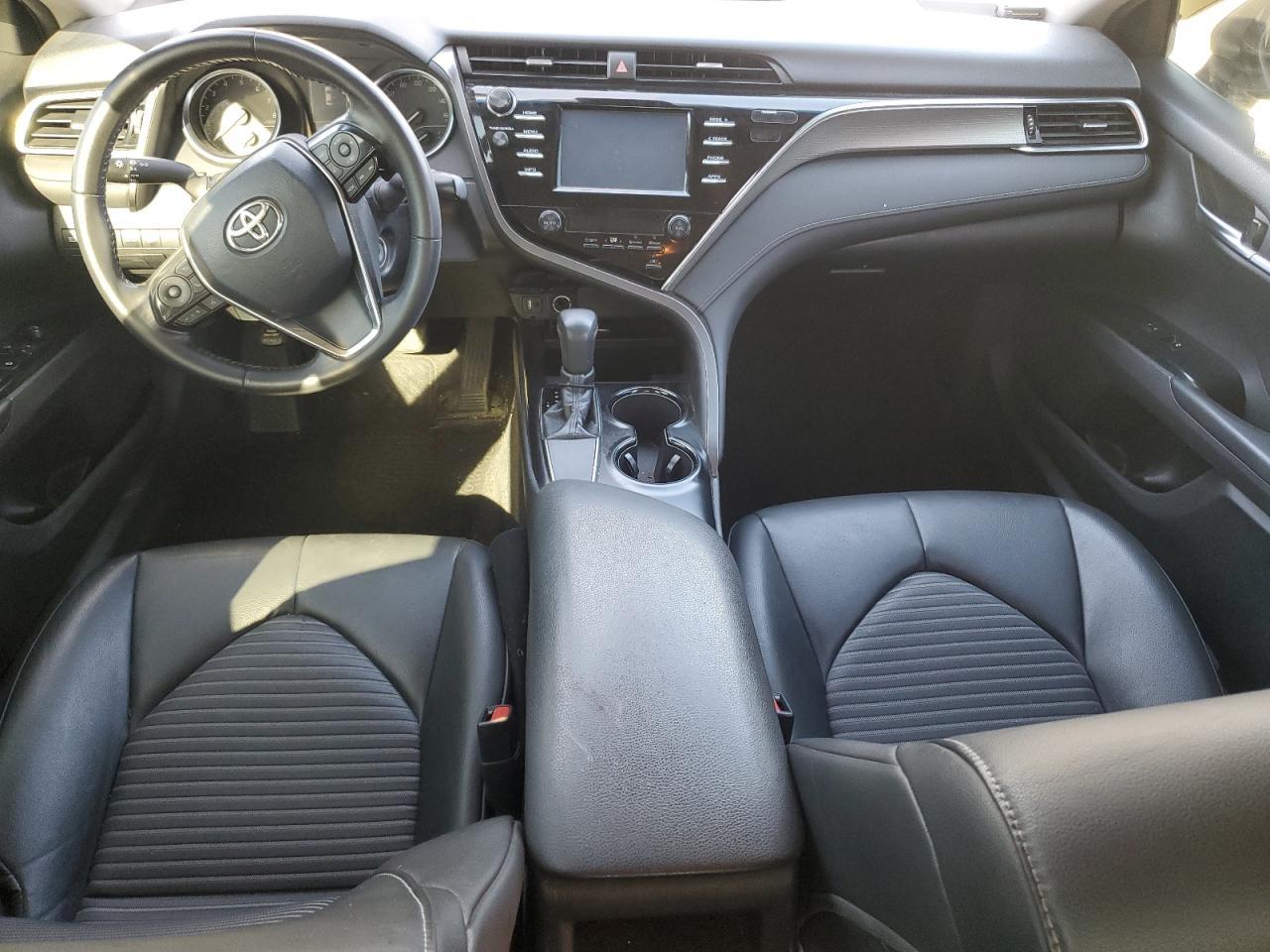 2018 TOYOTA CAMRY