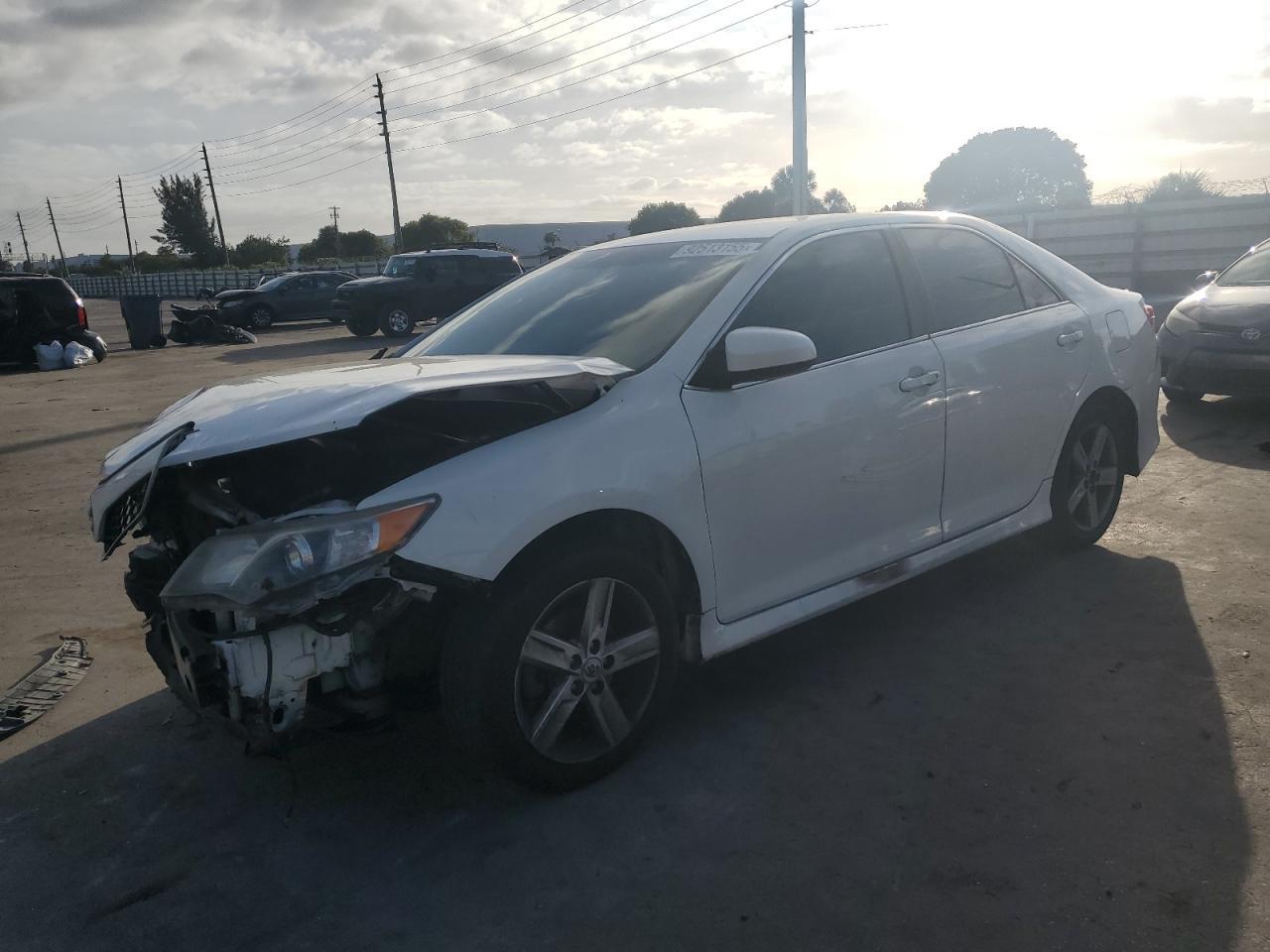2013 TOYOTA CAMRY