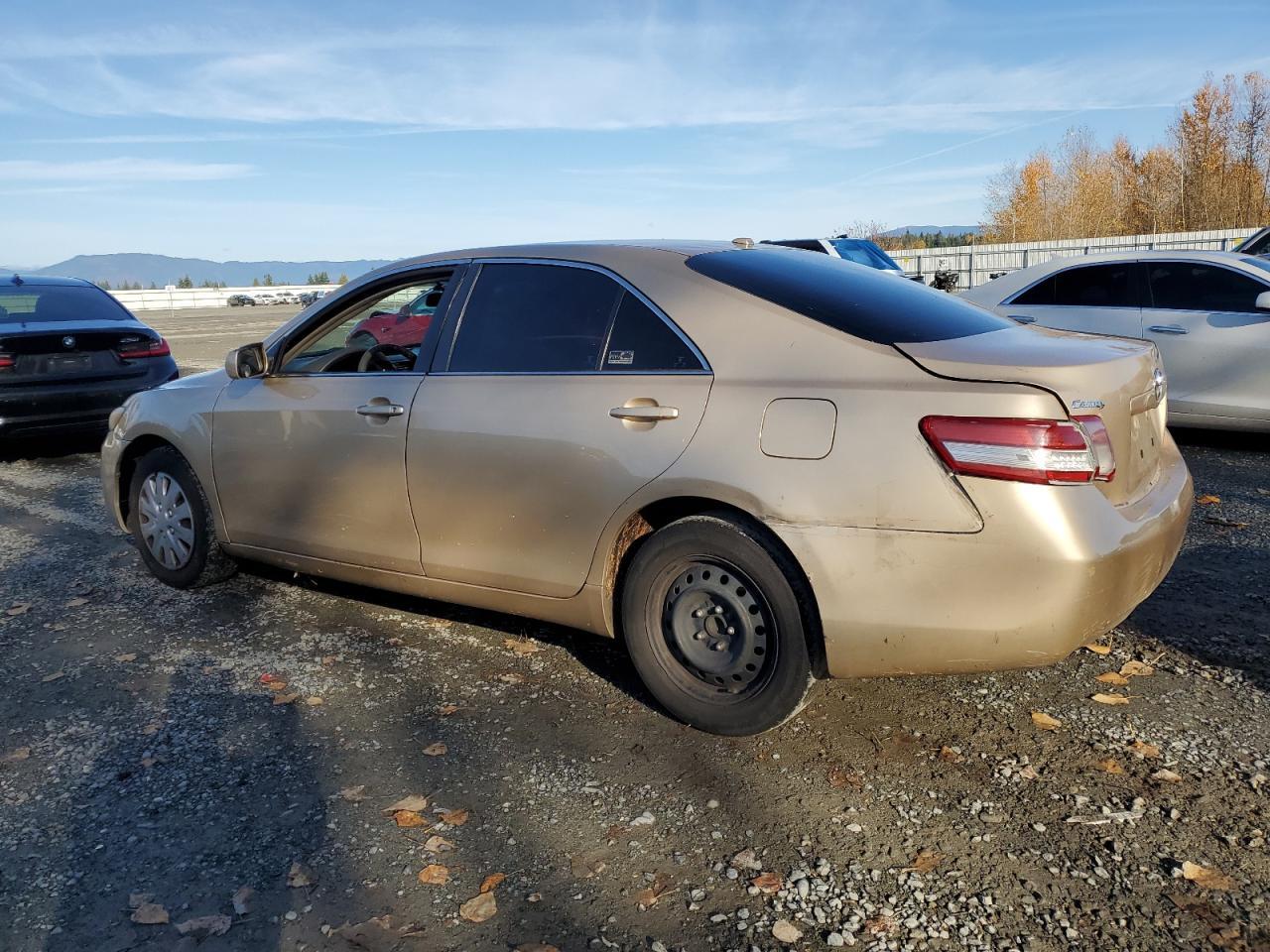 2011 TOYOTA CAMRY