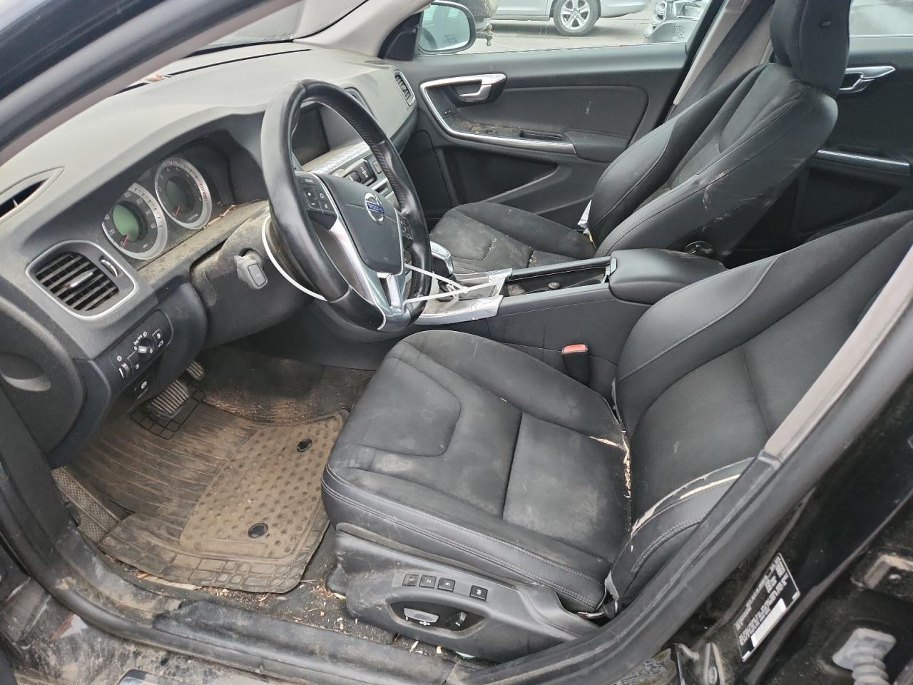 2013 VOLVO S60
