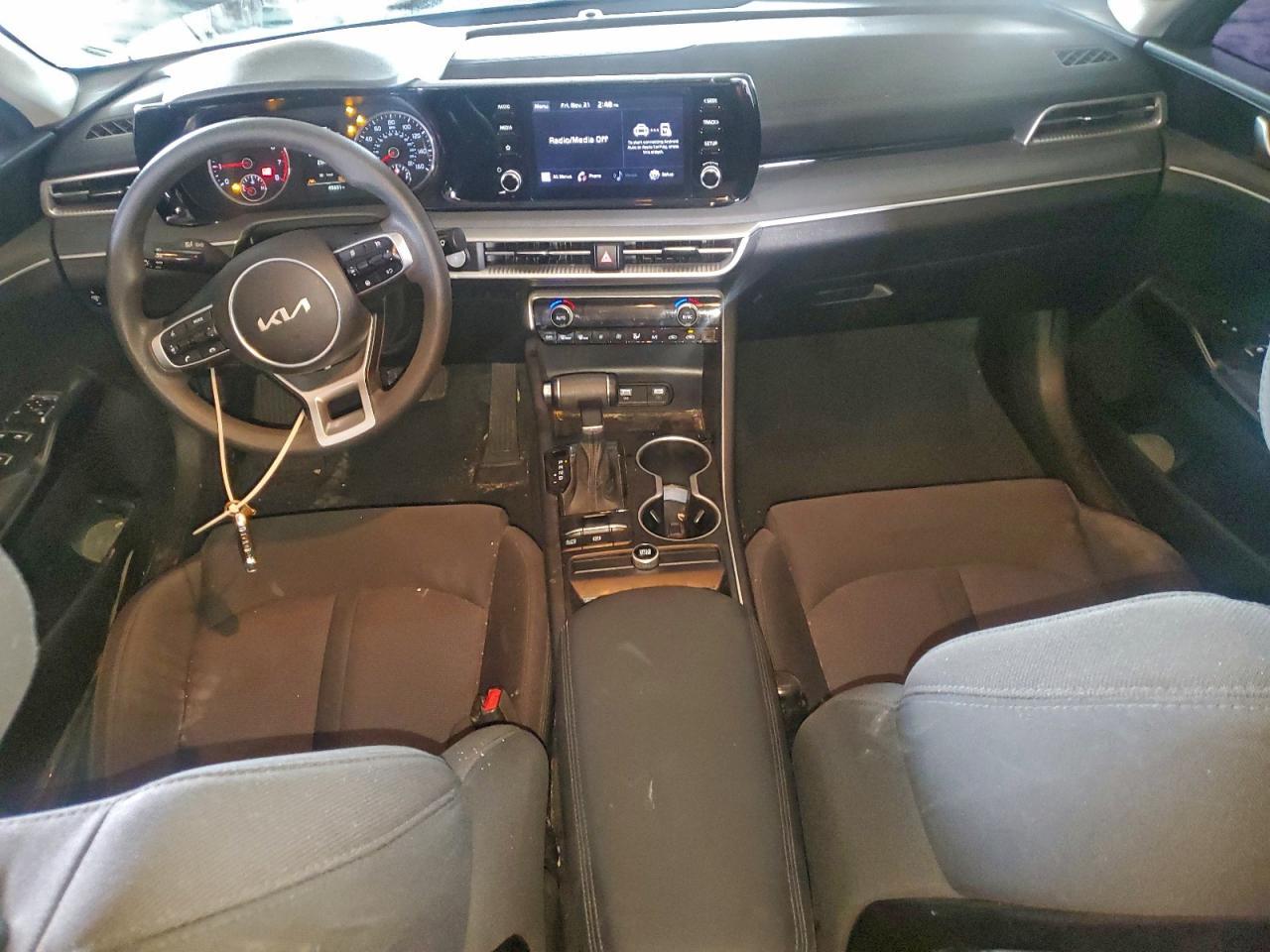2022 KIA K5