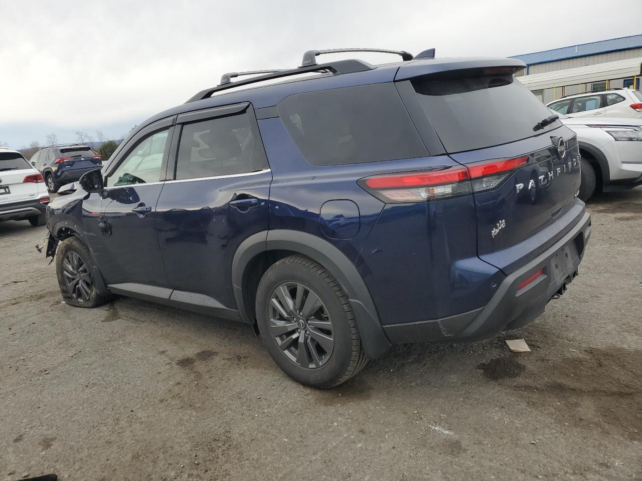 2022 NISSAN PATHFINDER