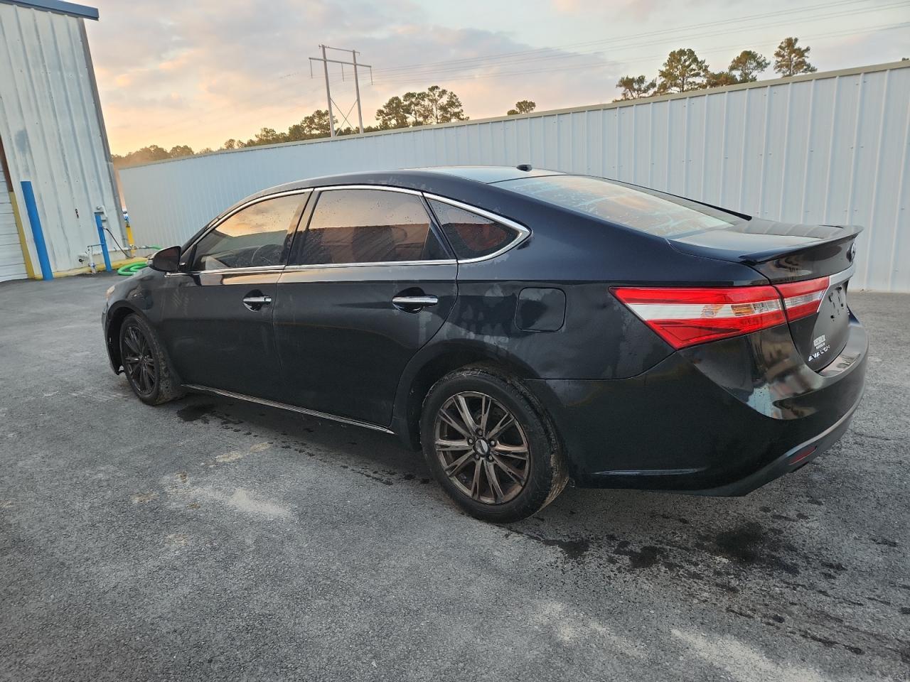 2014 TOYOTA Avalon