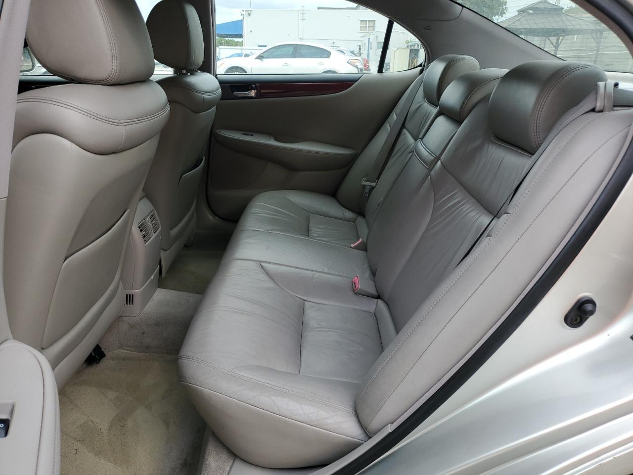 2004 LEXUS ES 330