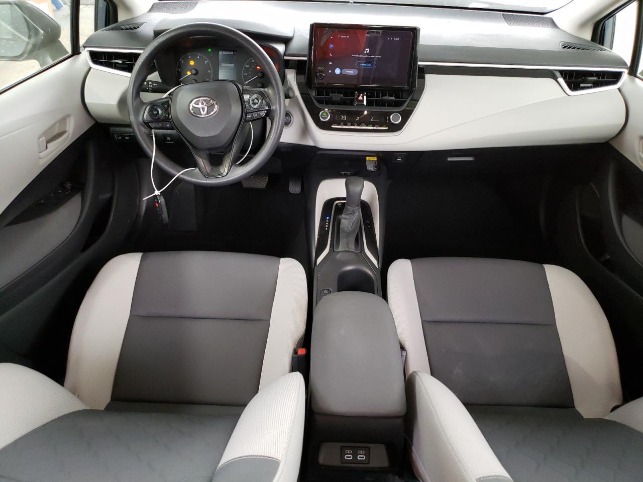 2025 TOYOTA COROLLA