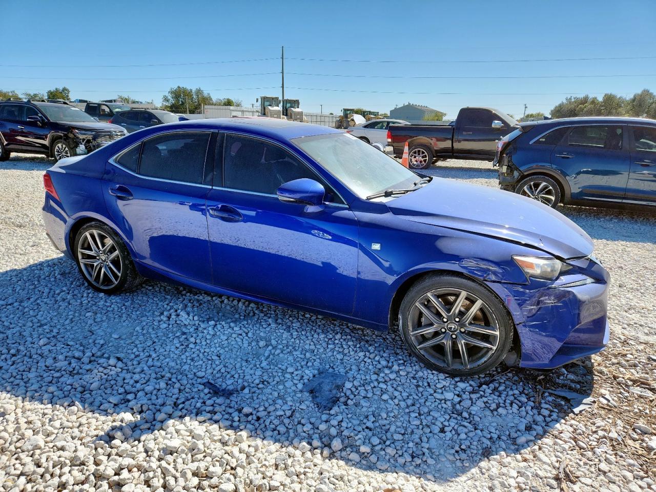 2016 LEXUS IS 200t