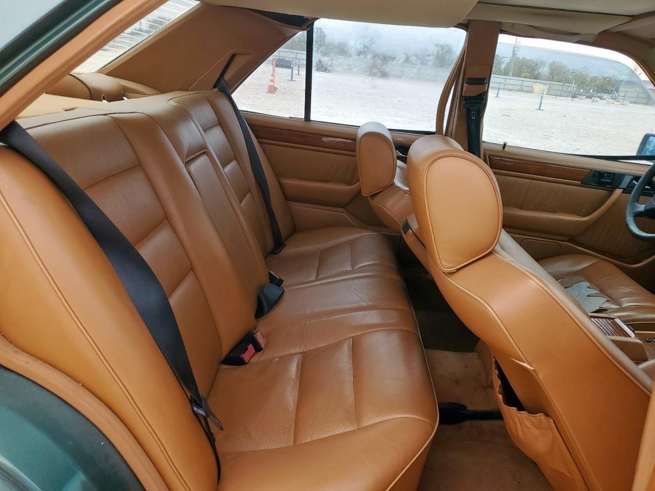 1994 MERCEDES-BENZ E-Class
