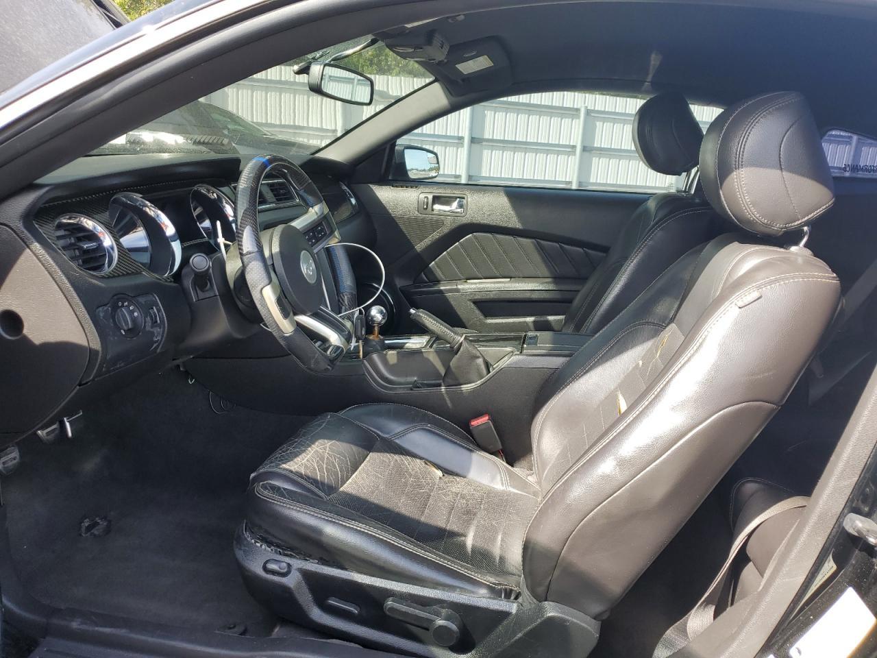 2013 FORD MUSTANG