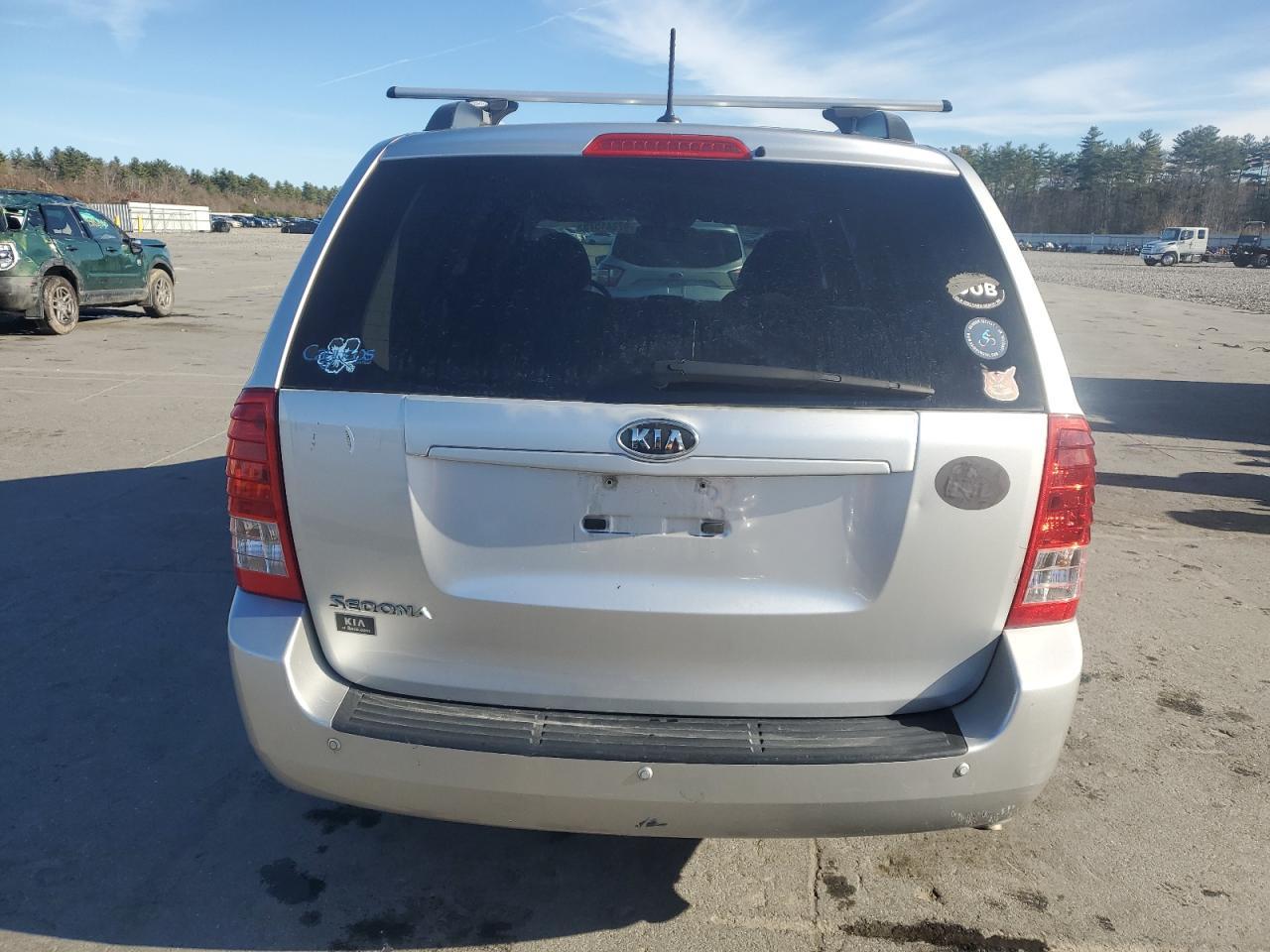 2012 KIA SEDONA