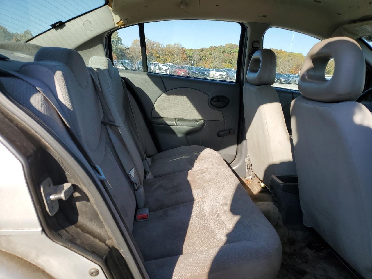 2004 SATURN Ion