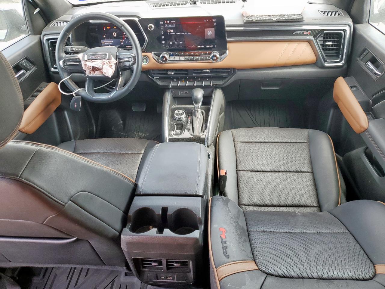 2023 GMC CANYON