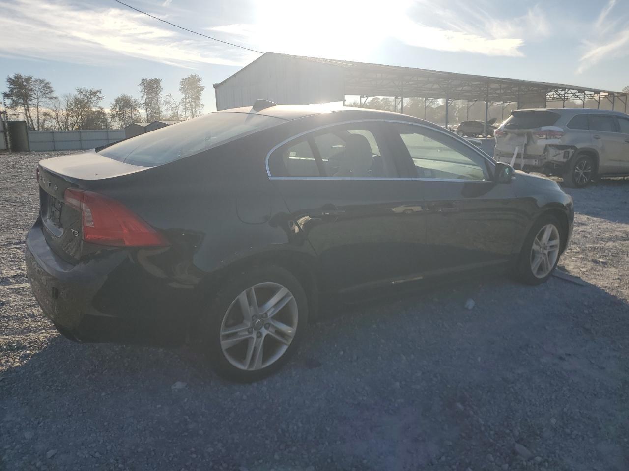 2014 VOLVO S60