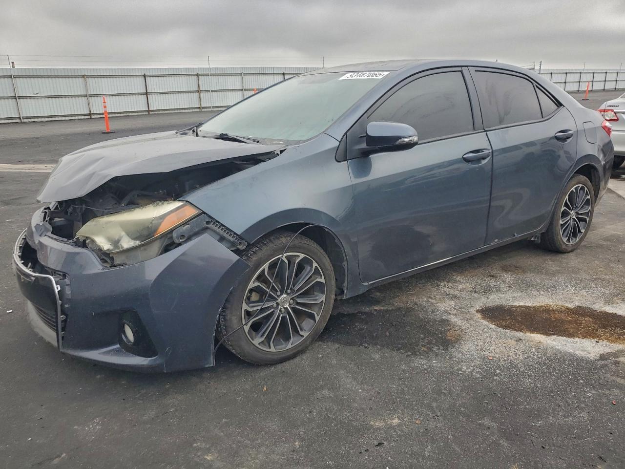 2015 TOYOTA COROLLA