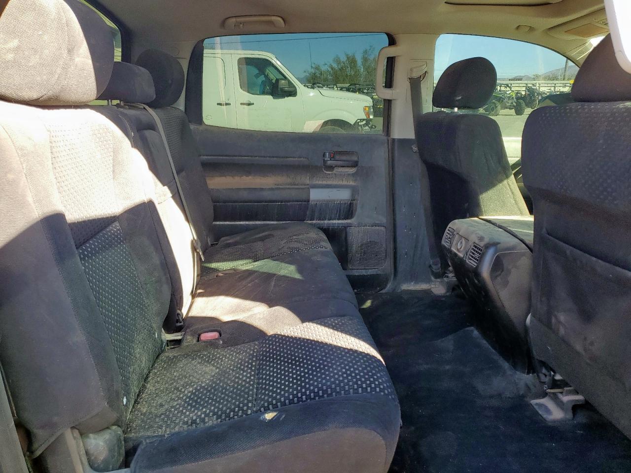 2011 TOYOTA TUNDRA