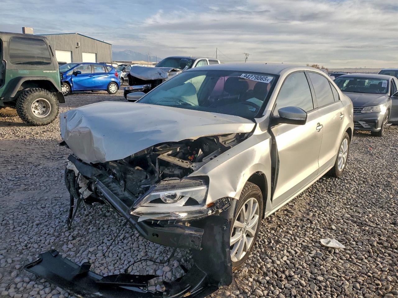 2011 VOLKSWAGEN JETTA