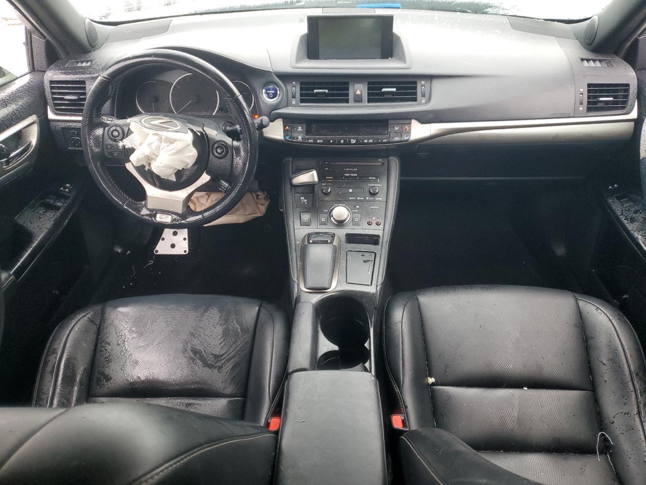 2016 LEXUS CT 200