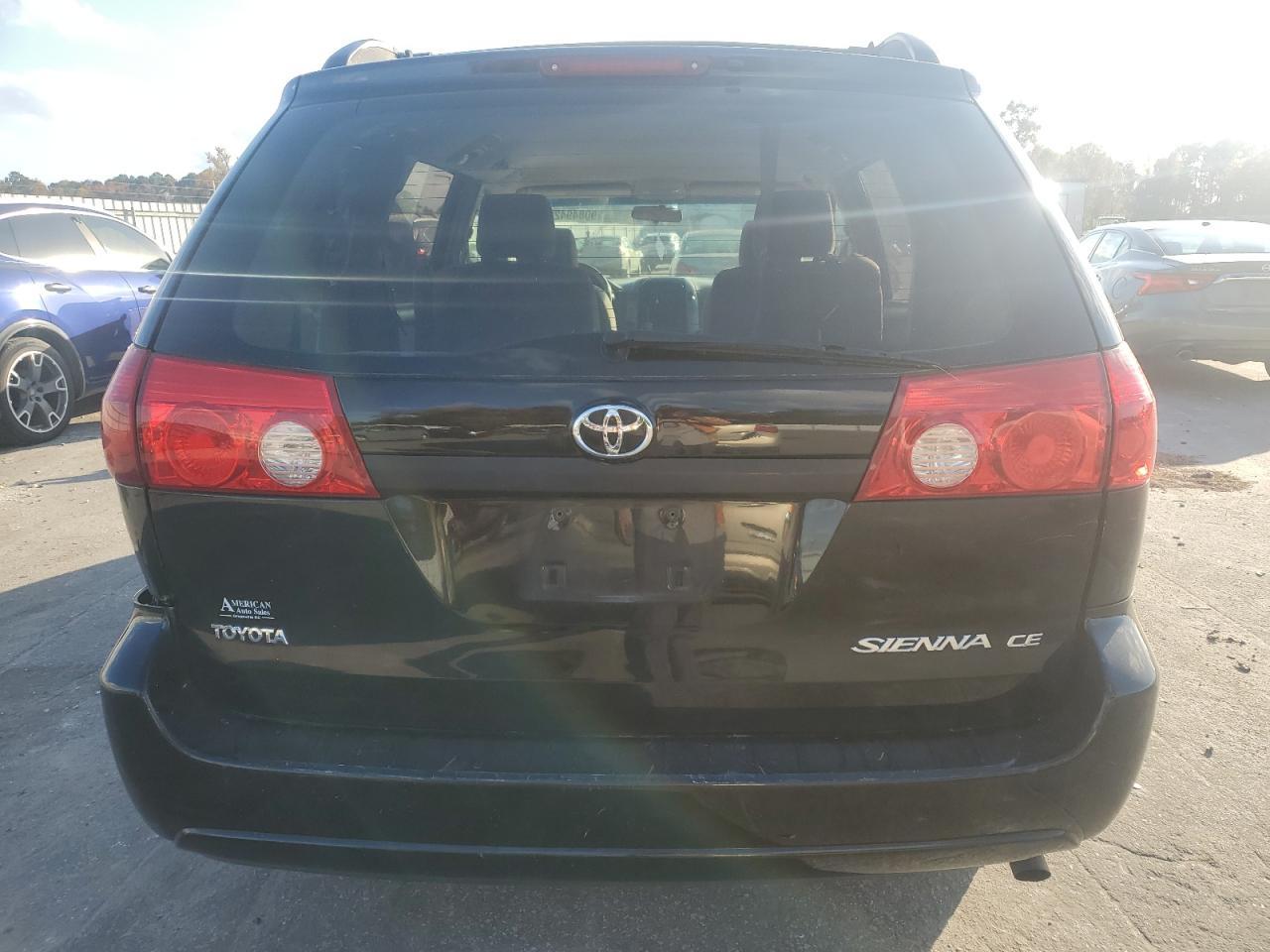 2008 TOYOTA SIENNA