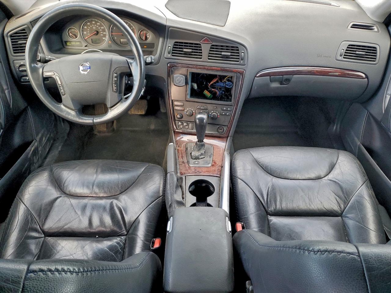 2006 VOLVO XC70