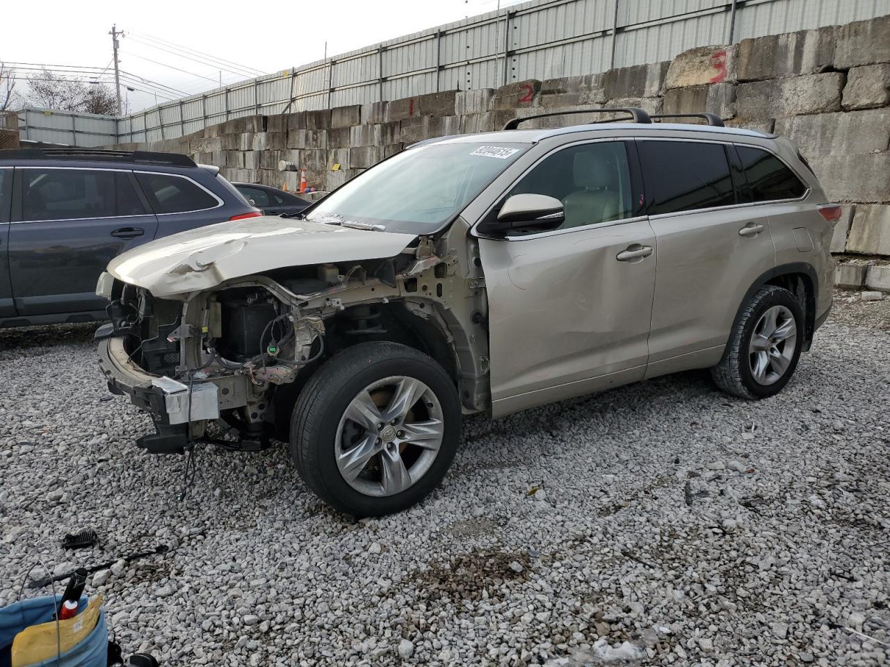 2015 TOYOTA HIGHLANDER