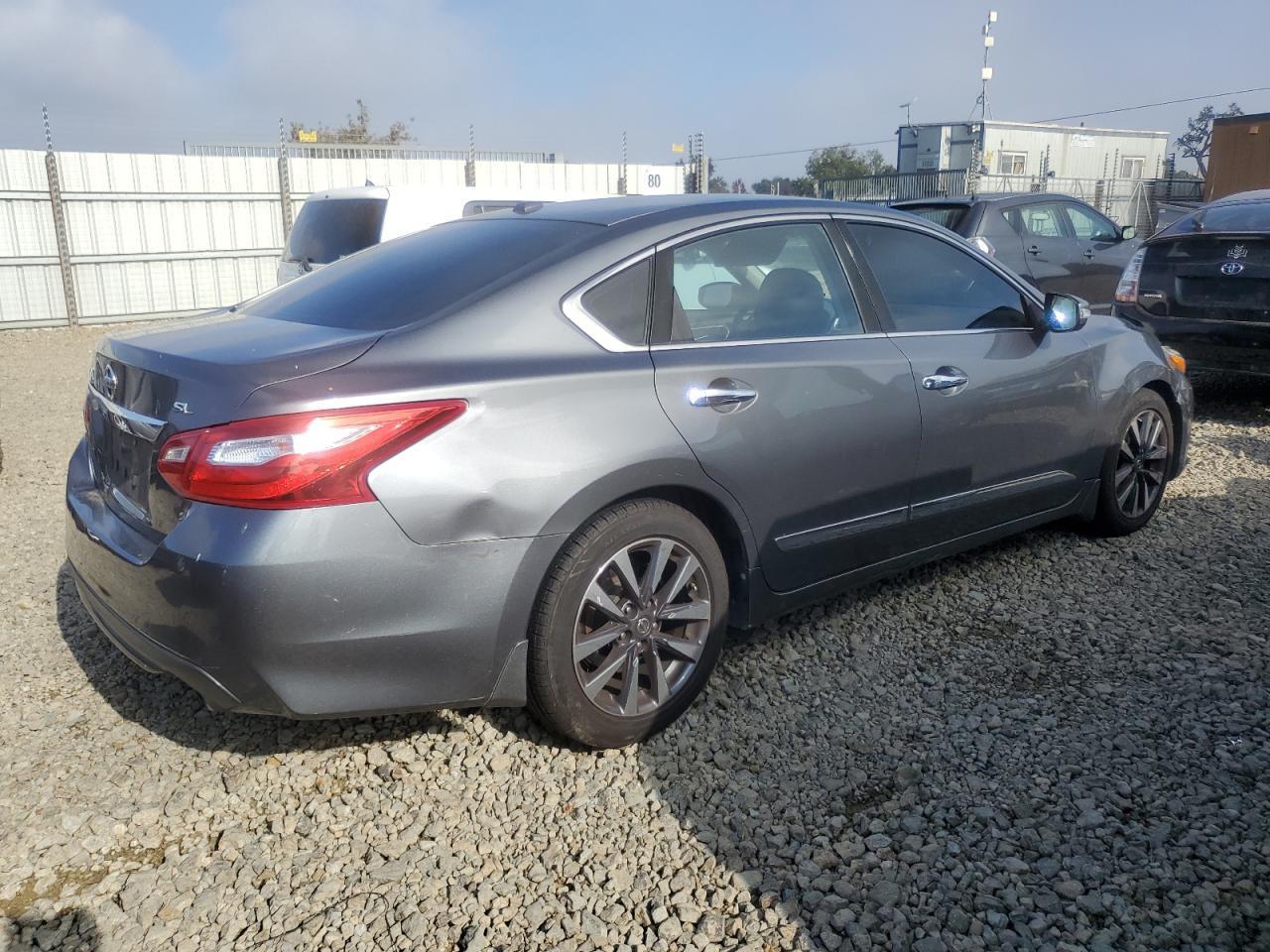 2016 NISSAN ALTIMA