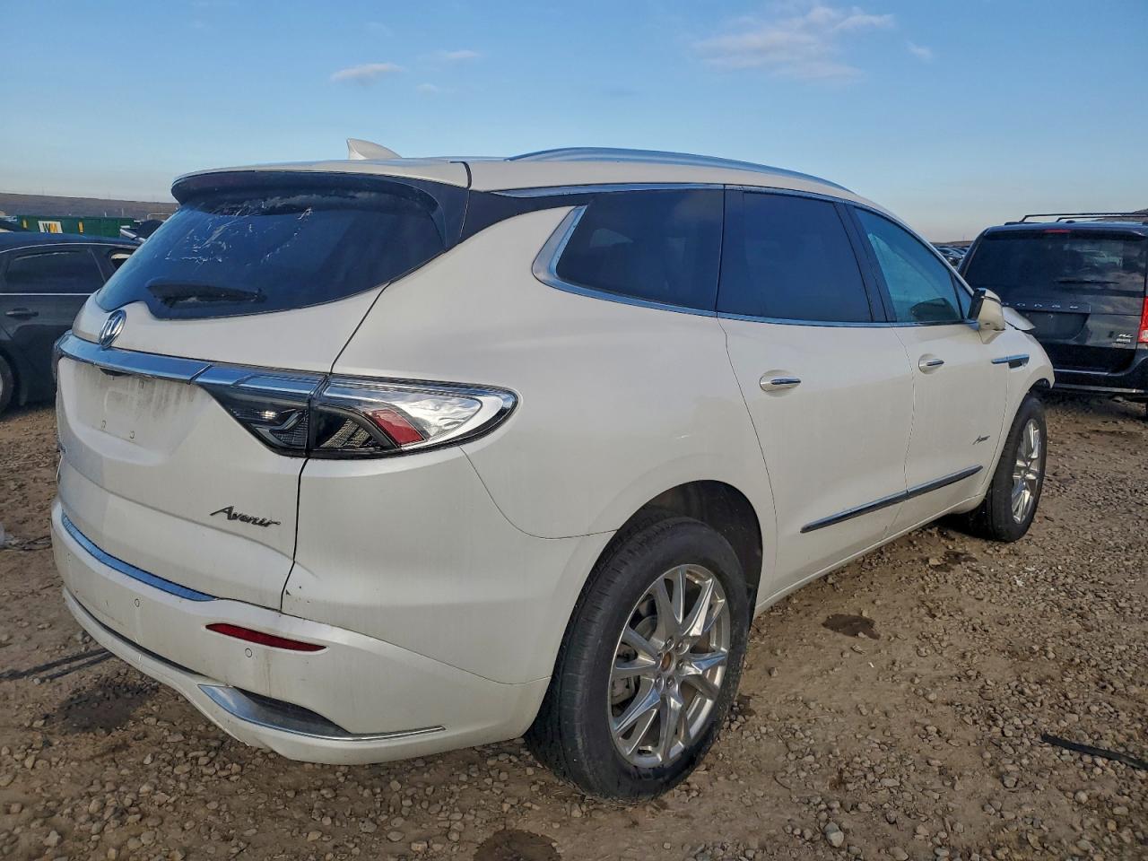 2022 BUICK ENCLAVE AVENIR