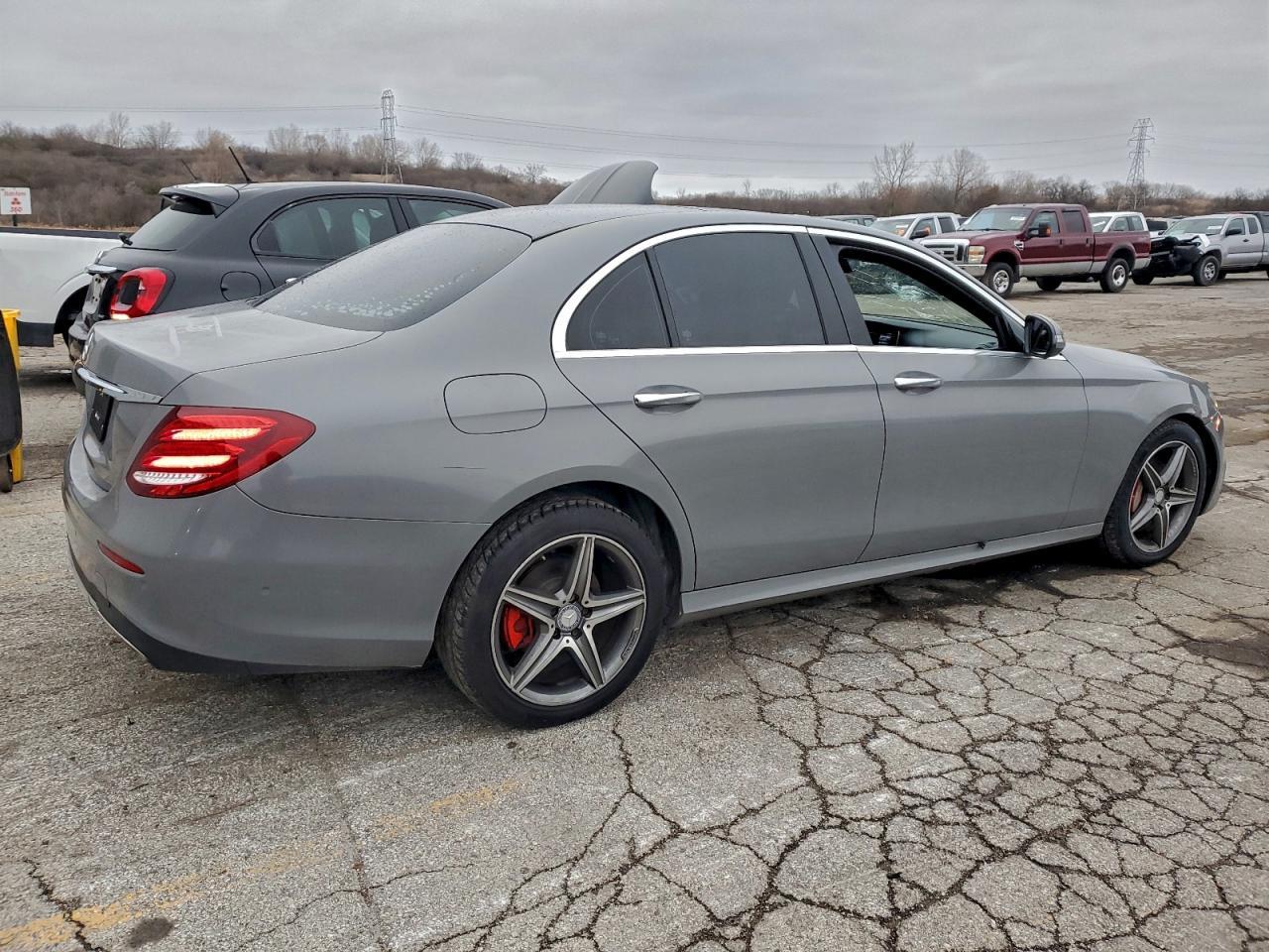 2017 MERCEDES-BENZ E-Class