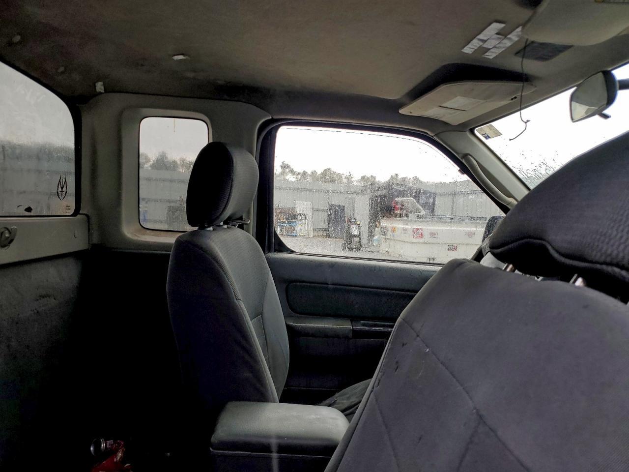 2004 NISSAN Frontier