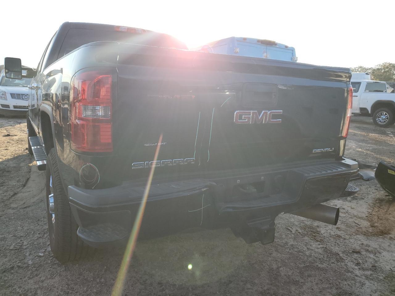 2018 GMC Sierra